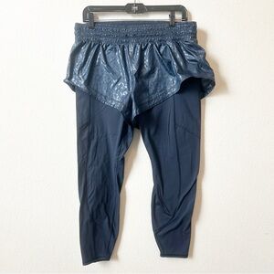 Athleta Navy Blue Rainier 2 in 1 Leggings Tights with built in Shorts Sz LP